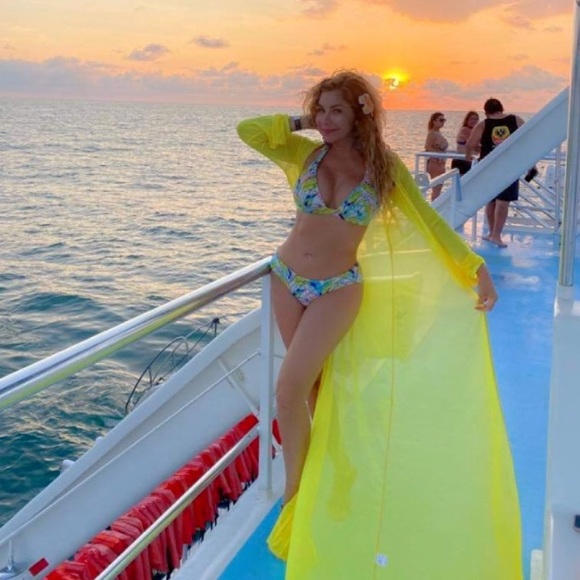 Meet your Posher, Sofia - Picture 9 of 9